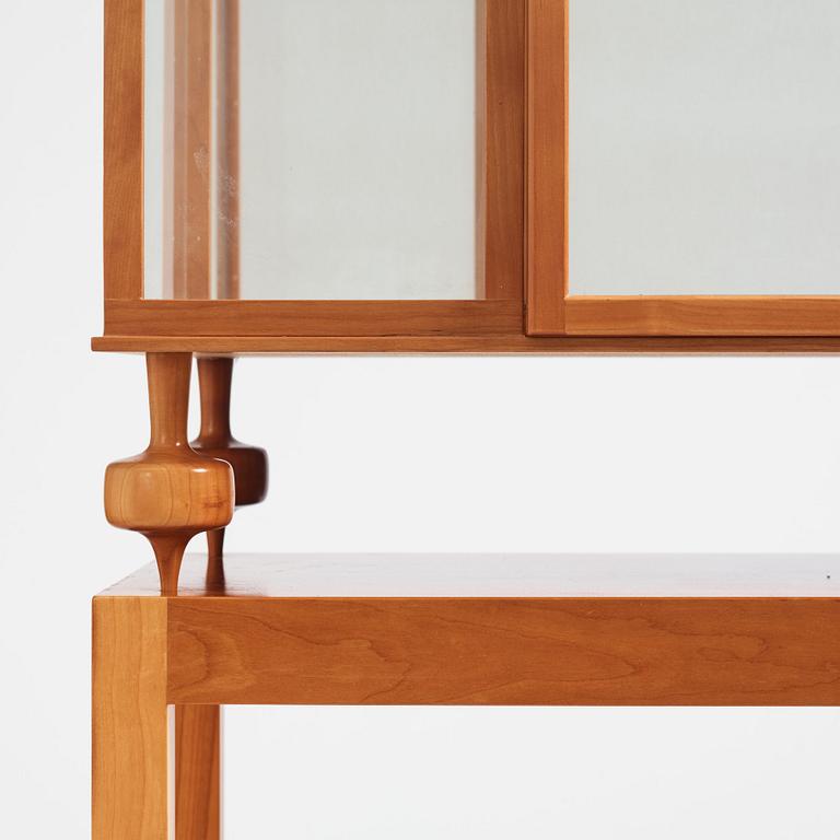 Josef Frank, a mahogany showcase cabinet model "2077", Firma Svenskt Tenn, Sweden.