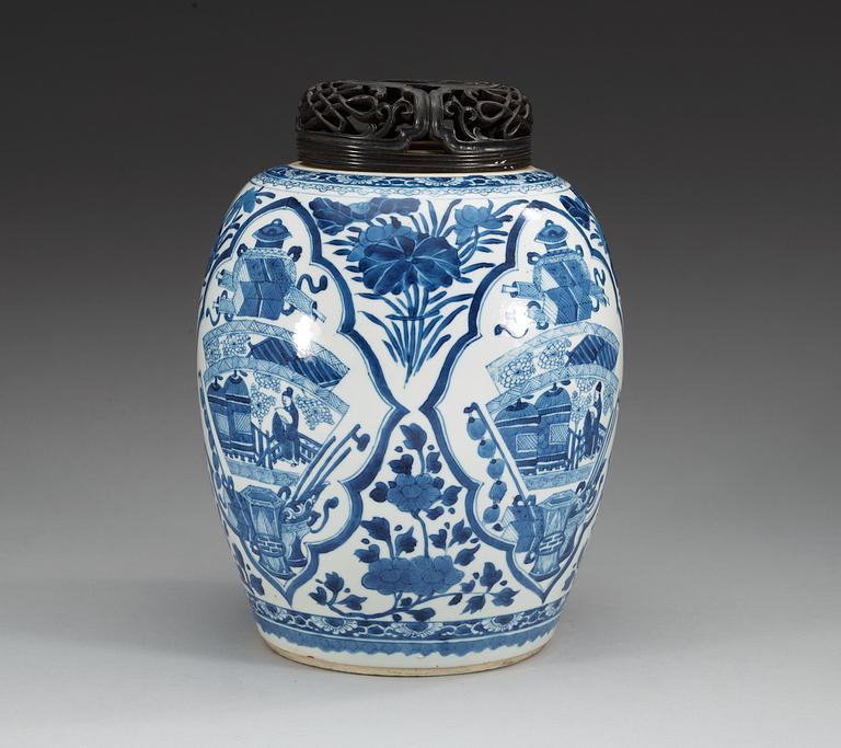 URNA, porslin. Qing dynastin, Kangxi (1662-1722).