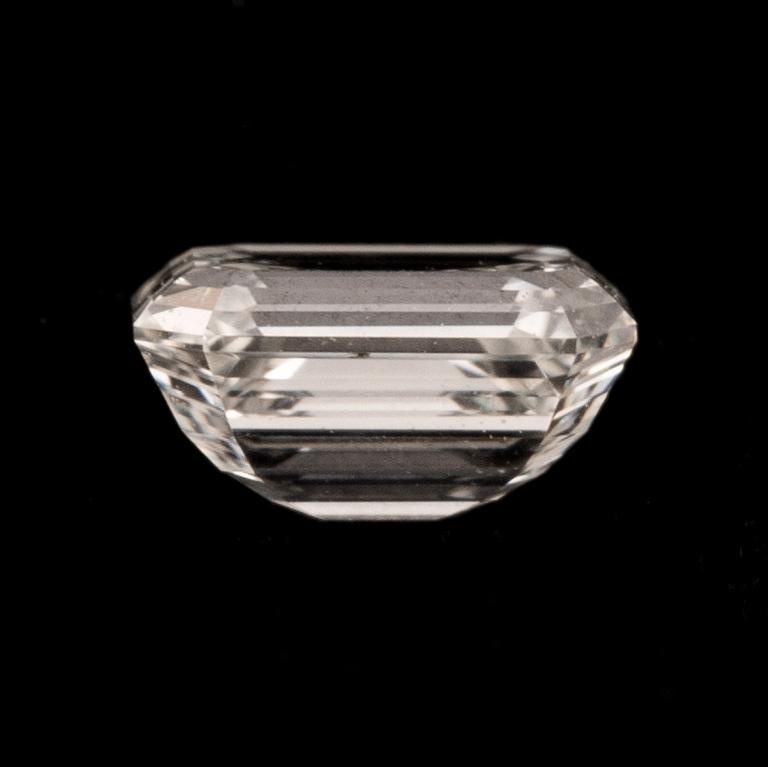 Smaragdslipad diamant, 0,51 ct. Medföljande GIA dossier.