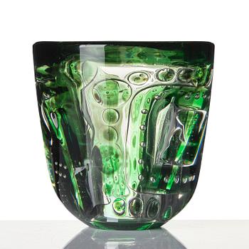 Edvin Öhrström, a "Flickan och duvan" (The Girl and the Dove) ariel glass vase, Orrefors 1944, no 281.