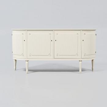 SIDEBOARD, gustaviansk stil, 1900-talets andra hälft.