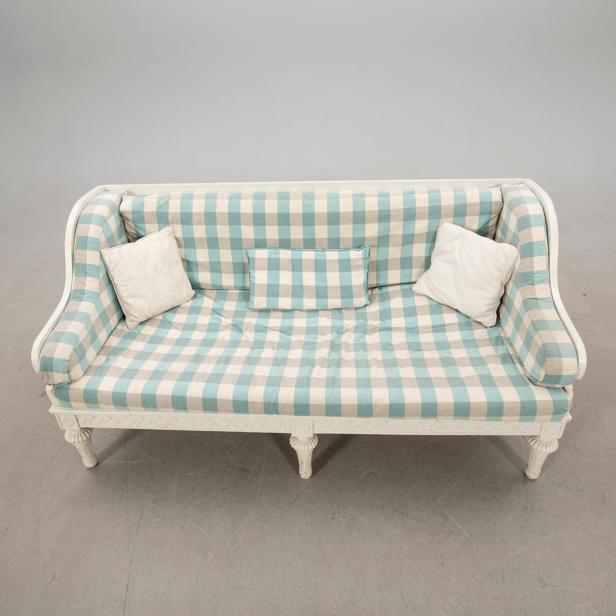Tray sofa, Gustavian style, first half of the 20th century.