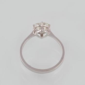 RING, 18K vitguld med droppslipad diamant, ca 1.20 ct. Vikt 2,1 gram.