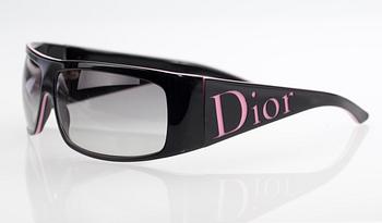 SOLGLASÖGON, Christian Dior.
