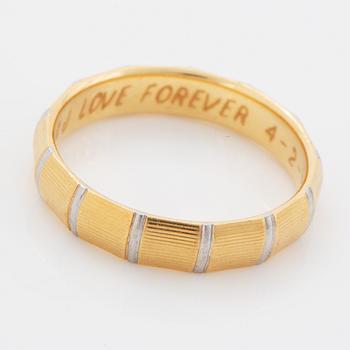 18K gold and platinum ring.
