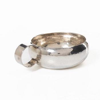 Olle Ohlsson, Tasse a vin, silver, Olle Ohlsson Silversmide, Stockholm 1992.