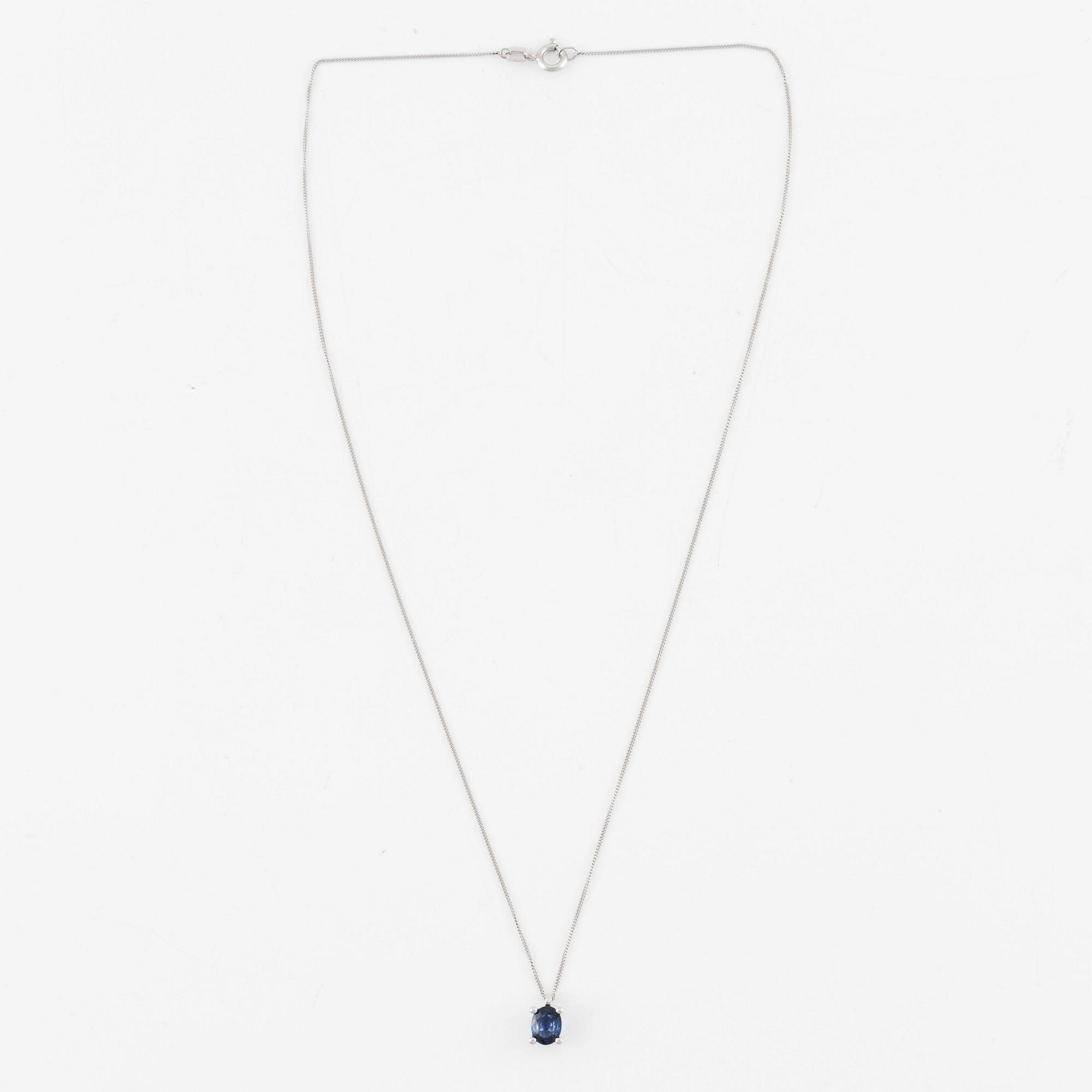 Necklace 14K white gold with oval-cut sapphire.