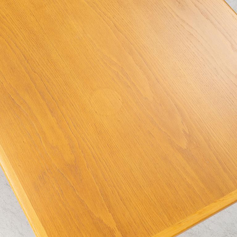 Børge Mogensen, dining table, "Shaker", Karl Andersson & Söner, second half of the 20th Century.