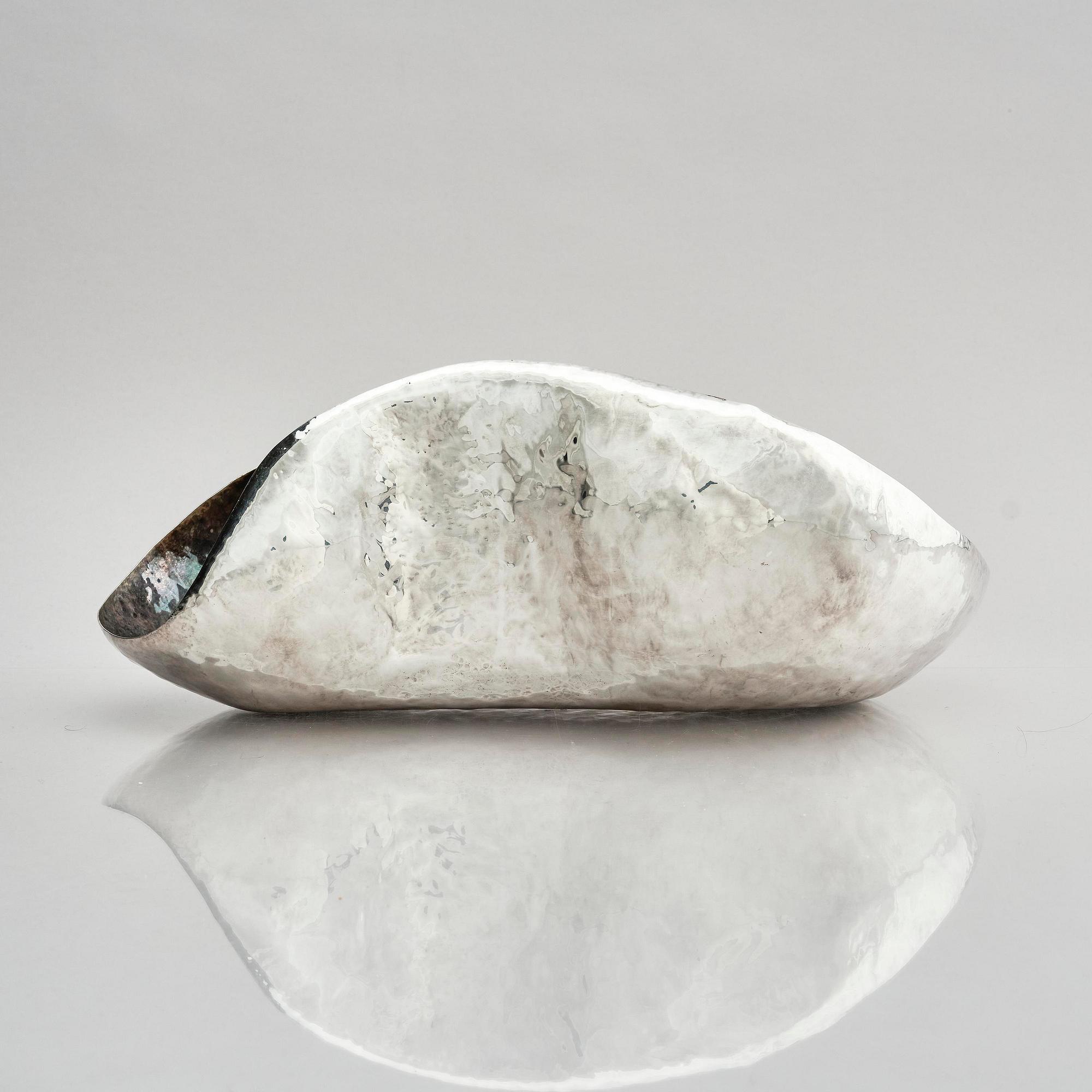 Jörgen Fruergaard, a sterling silver jardiniere/bowl, Norrköping, Sweden 1974.