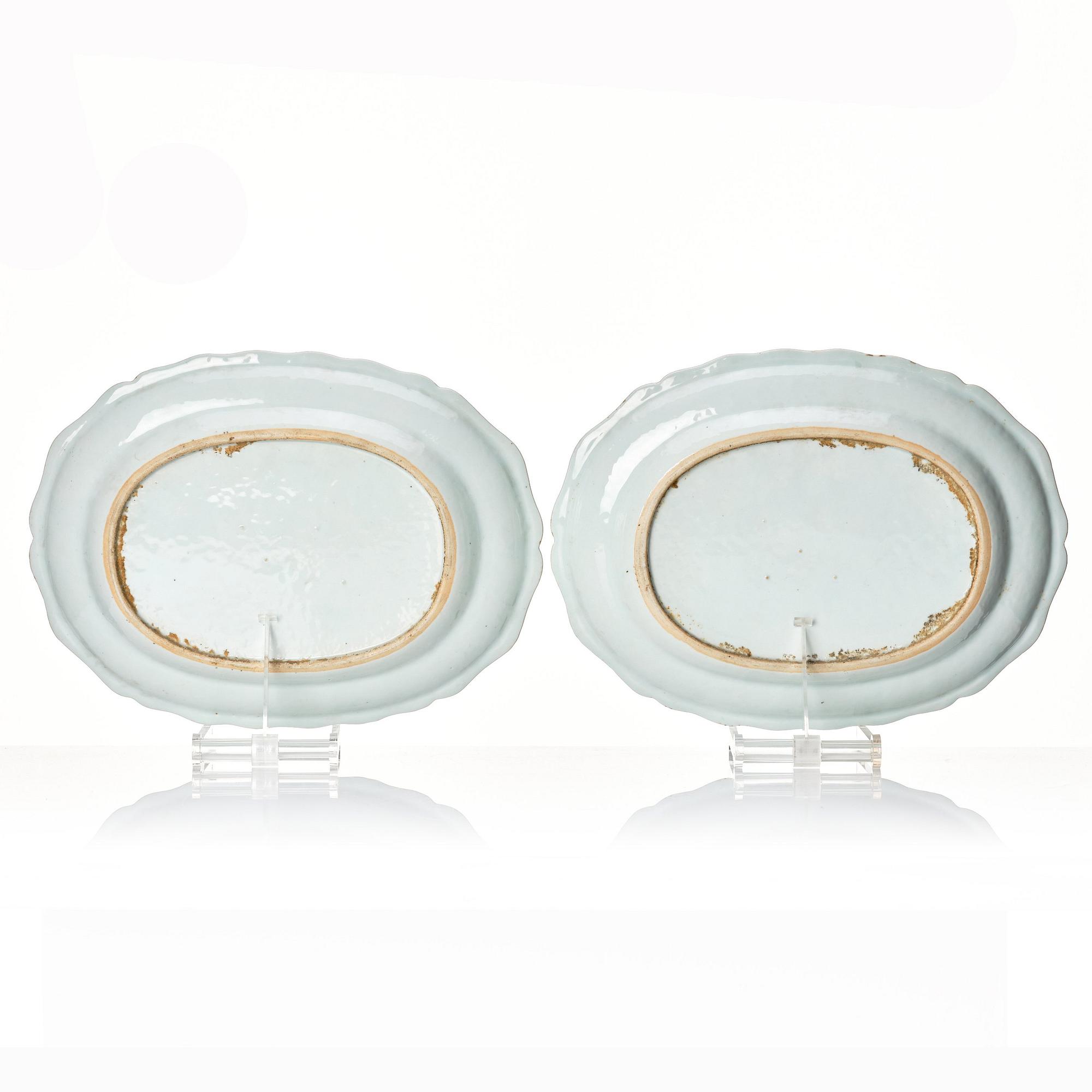 A pair of famille rose dishes, Qing dynasty, Qianlong (1736-95).