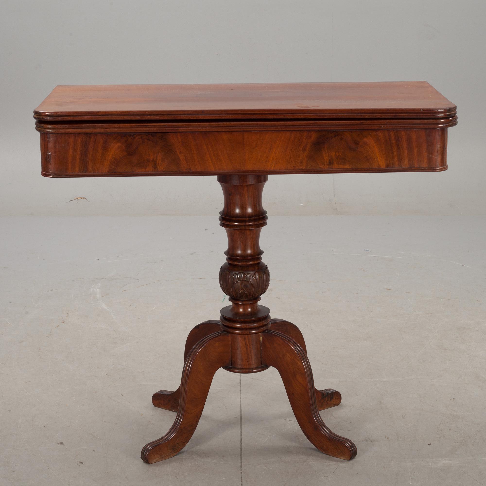 SPELBORD. 1800-tal.