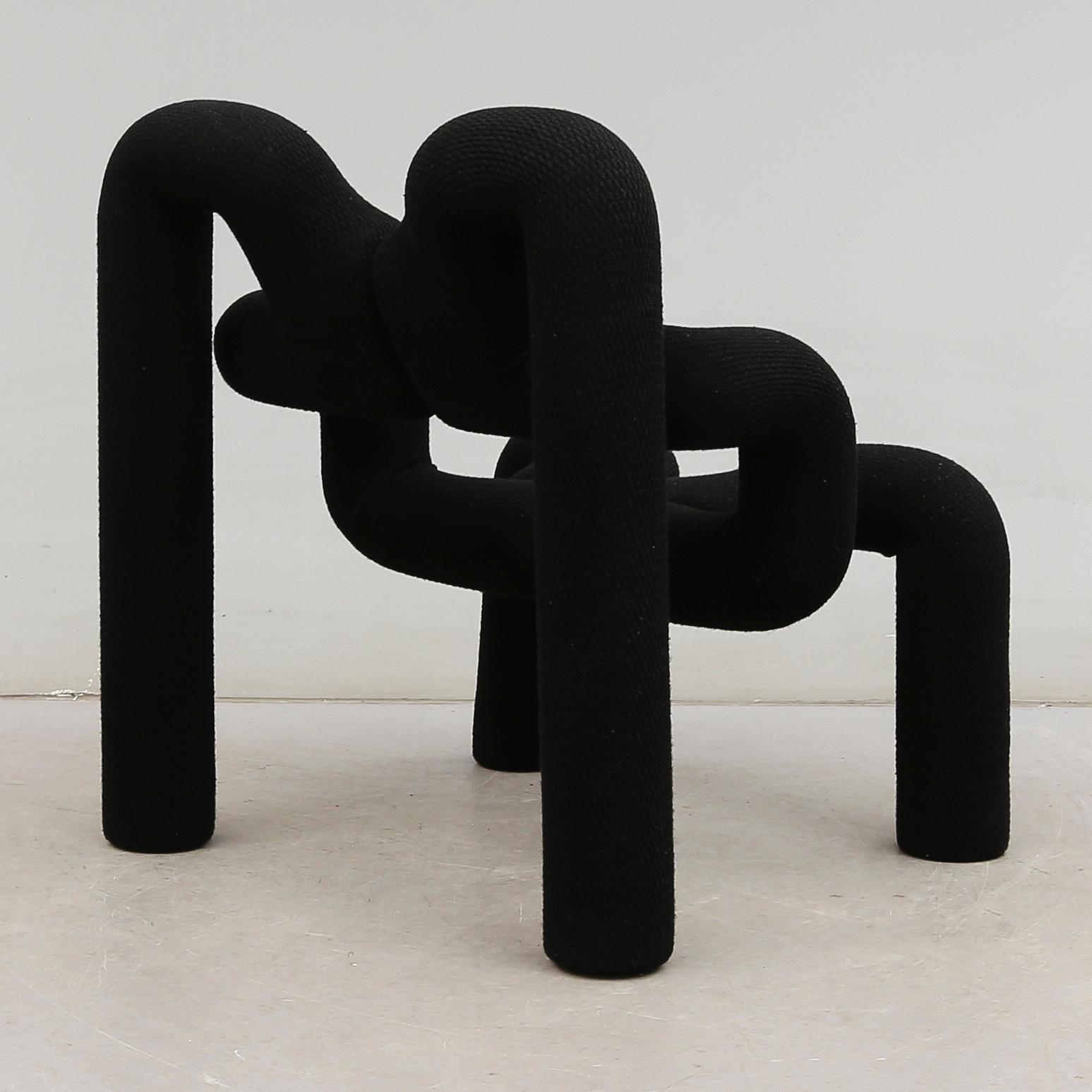 FÅTÖLJ, Terje Ekström, "Ekstrem", för Stokke Fabrikker, Norge.