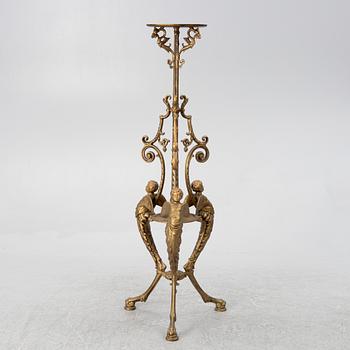 Piedestal, gjutjärn, 1800-talets senare del.