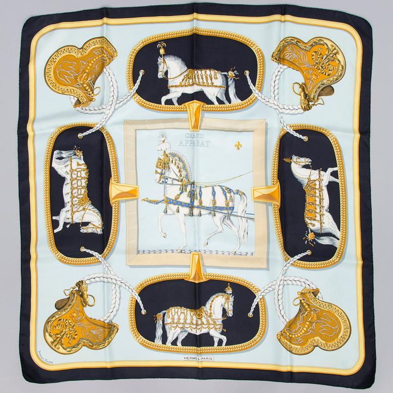 HERMÈS, A SCARF "Grand Apparat".