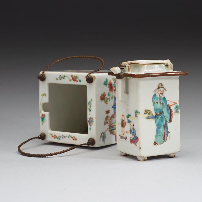 A teapot with cover and separate warmer, decorated with figures and flowers, Qing Dynasty, 19th Century.