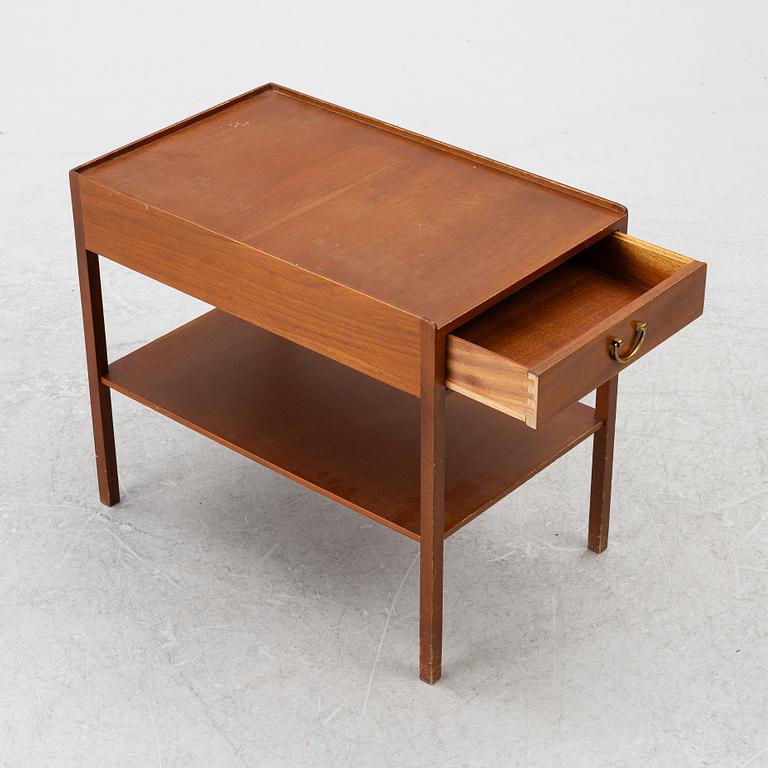 Josef Frank, sängbord, modell B 914, Firma Svenskt Tenn, före 1985.