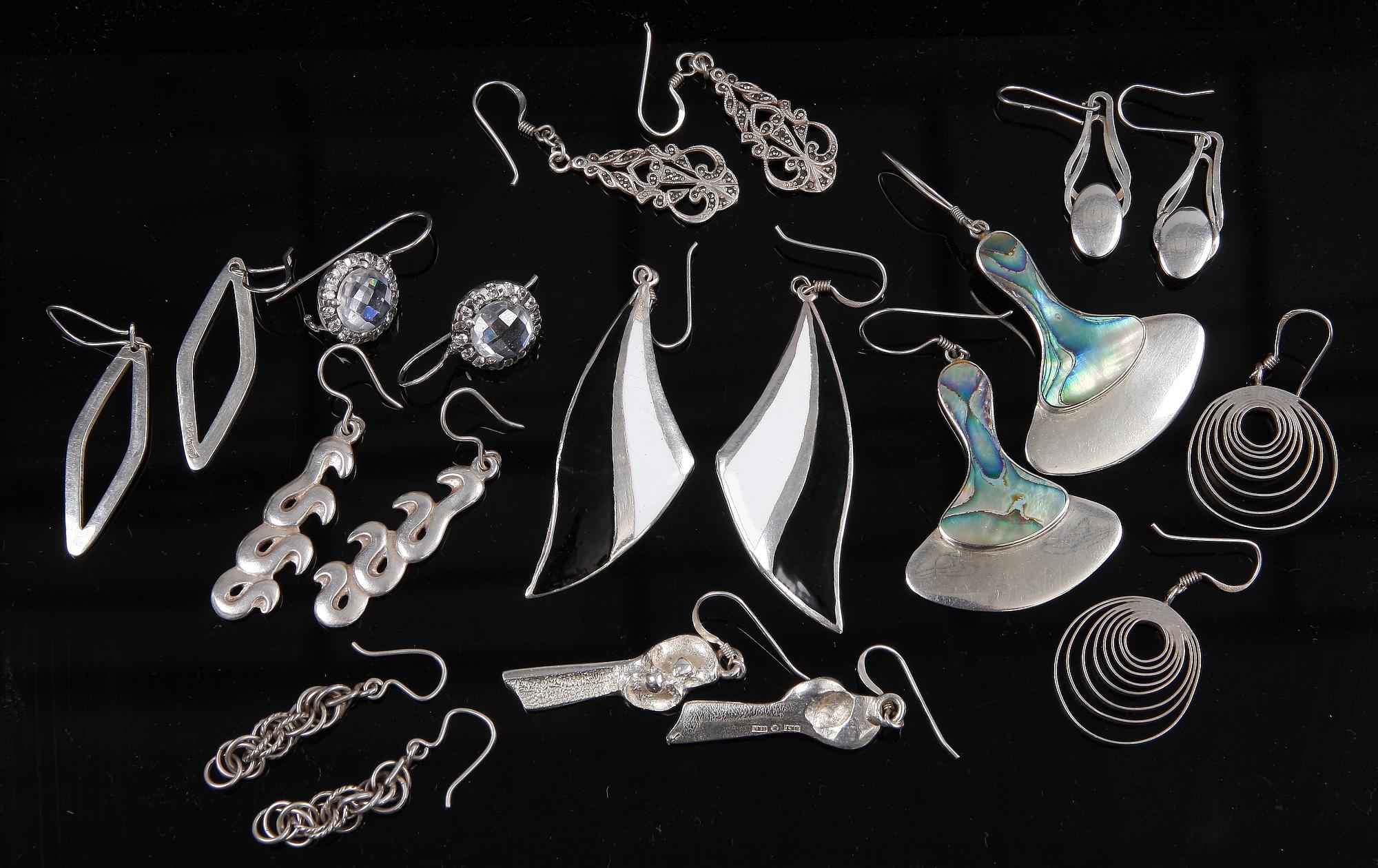 ÖRHÄNGEN, 10 par, silver, 1900-tal.