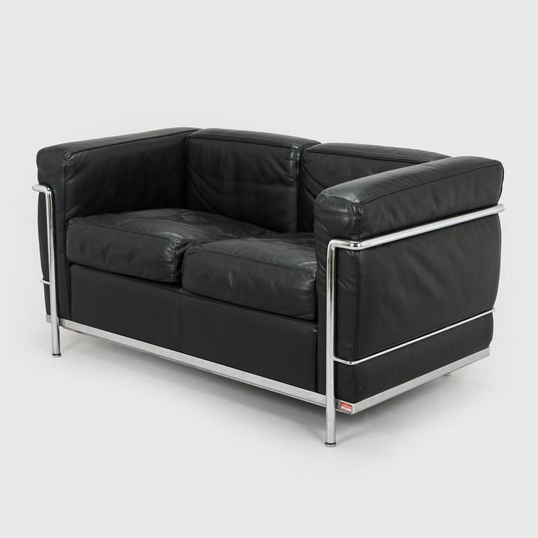 Pierre Jeanneret, Charlotte Perriand & Le Corbusier, soffa, "LC 2", Cassina, Italien.