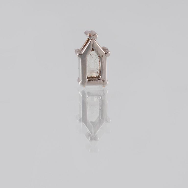 HÄNGE, 18K vitguld med gul fasettslipad diamant. Vikt 1,4 gram.