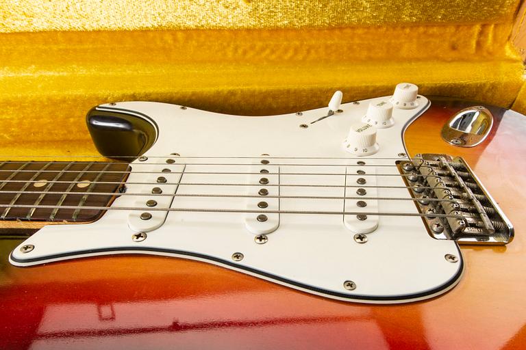 ELGITARR, Fender Stratocaster, 1965, Sunburst - time capsule condition.