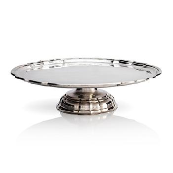 235. Tazza/kredensfat, silver, oidentifierad mästare HHG, Reval 1700-tal.