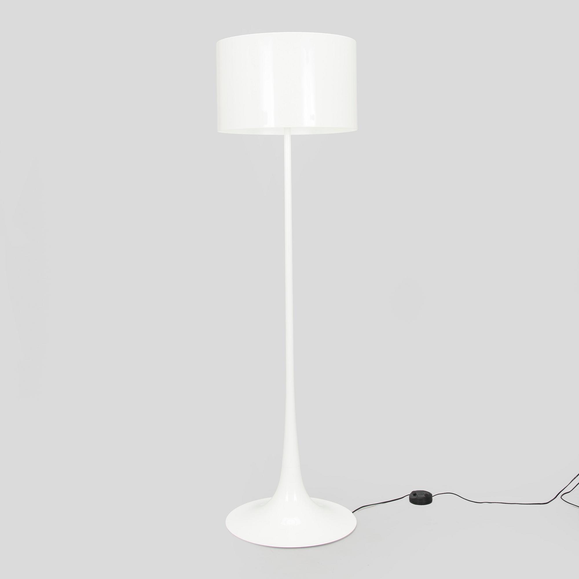 Sebastian Wrong, lattiavalaisin, "Spun Light F", Flos, Italia, 2000-luku.