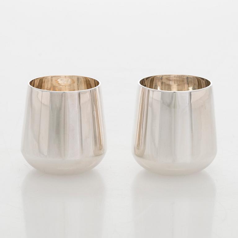 A set of six silver beakers, Auran Kultaseppä, Turku 1977 - 1990.