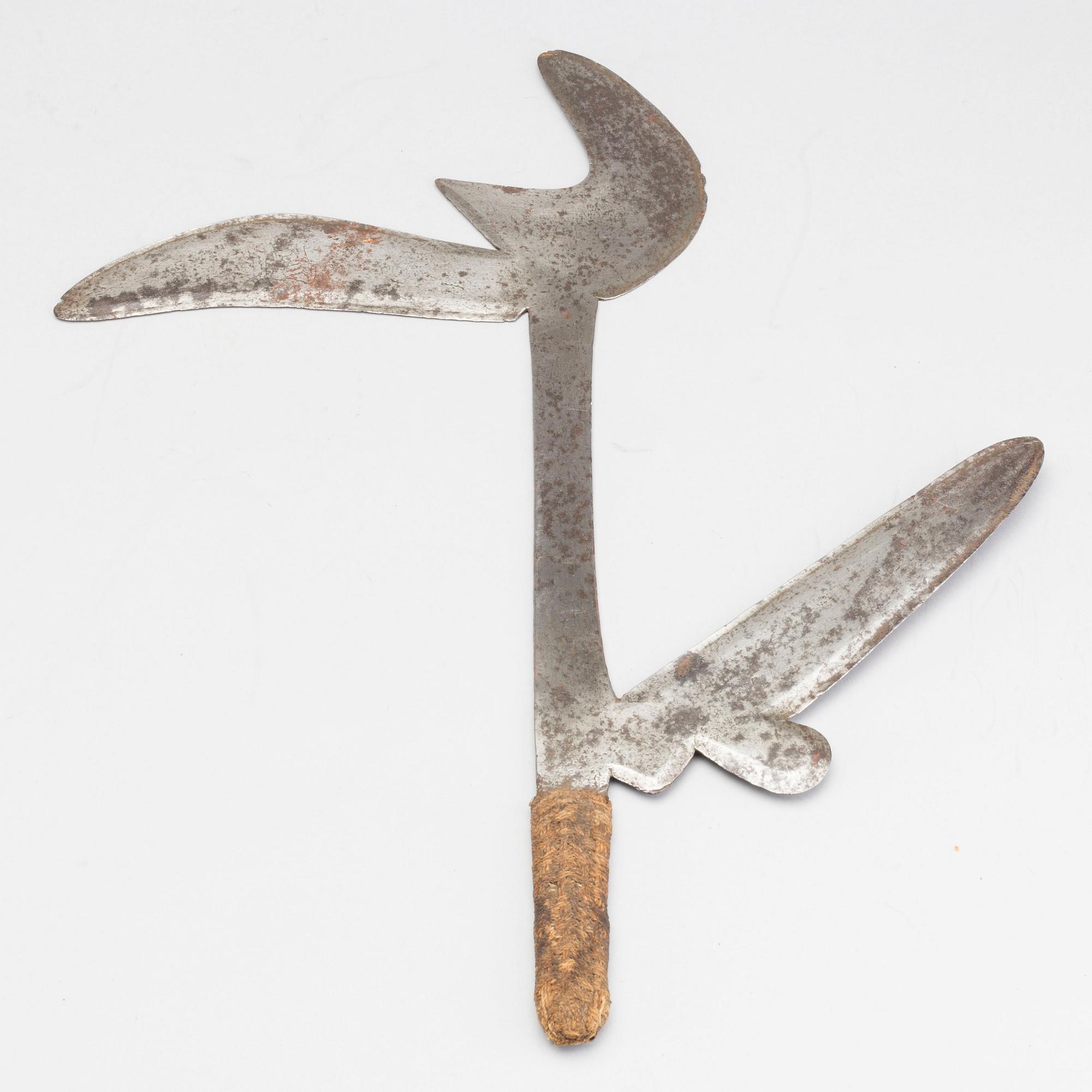THROWING KNIFE, Zande, Nzakara, Central Africa.