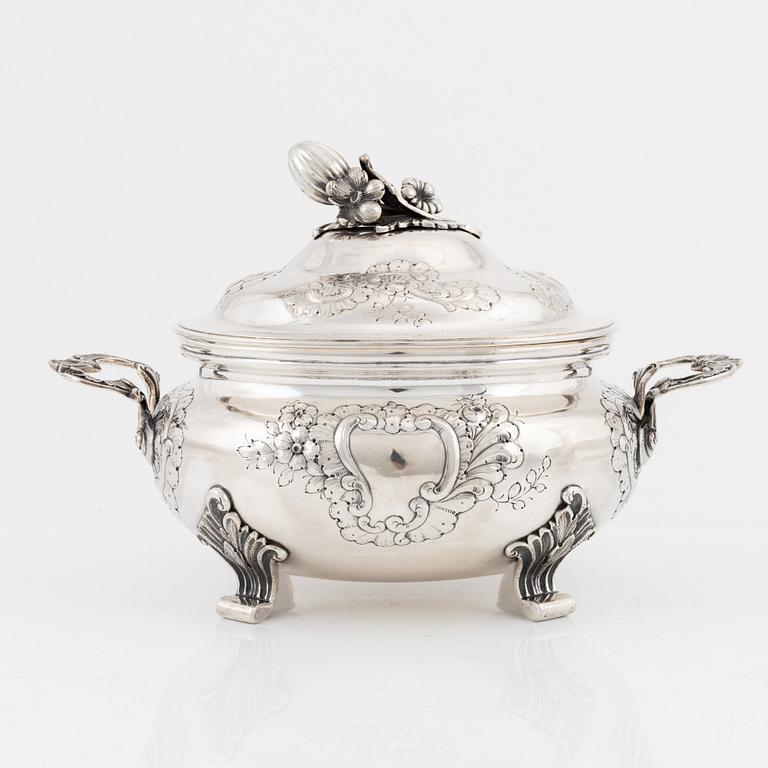 Axel Salomonsen (1933-1977), terrin med lock, sterling silver, Danmark, med Svenska importstämplar.
