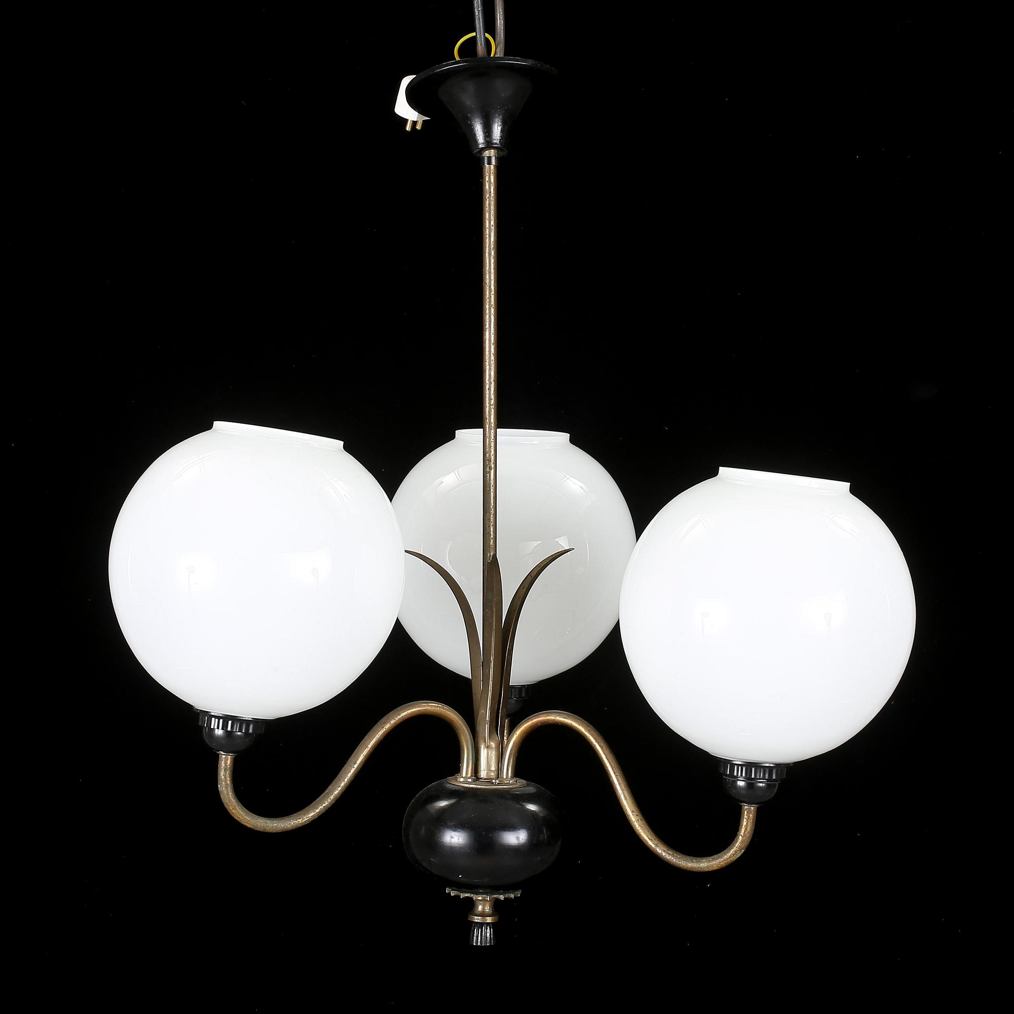 TAKLAMPA, 1920/30-tal. Höjd ca 60 cm.
