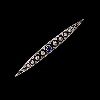42. A BROOCH, old cut diamonds c. 1.10 ct, blue sapphire.