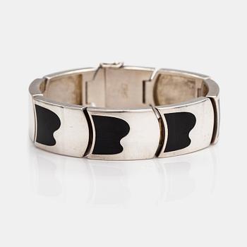 Juhani Linnovaara, A sterling silver and enamel bracelet. Lapponia 1974.