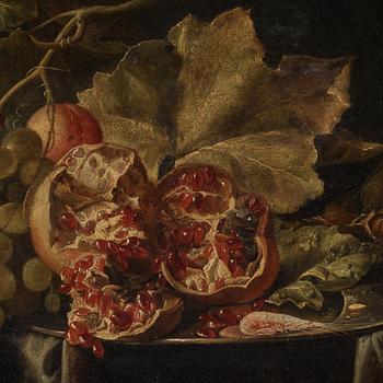 Jan Davidsz. de Heem Hans ateljé, Stilleben med nautilussnäcka, druvor, citron och granatäpple.