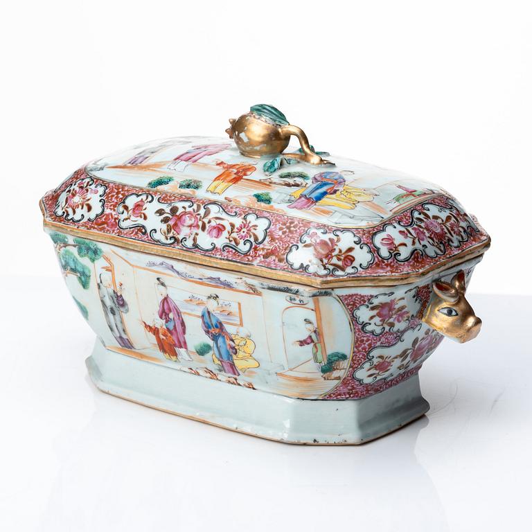 A famille rose tureen with cover, Qing dynasty, Qianlong (1736-95).