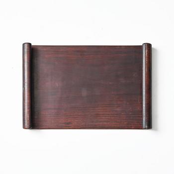 Ställ samt bricka, hardwood. Qingdynastin, 1800-tal.