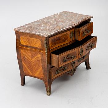 Byrå, Louis XV, Frankrike 1700-talets mitt.