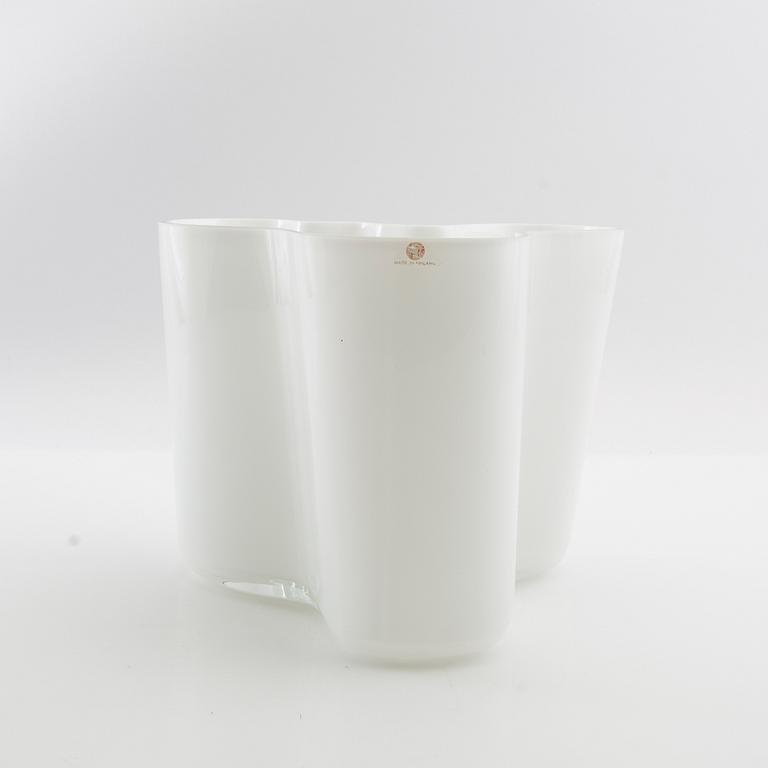 Alvar Aalto, vase model no. 3030 signed Iittala Finland.