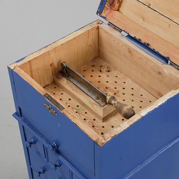 KOMMOD, allmoge, 18/1900-tal.