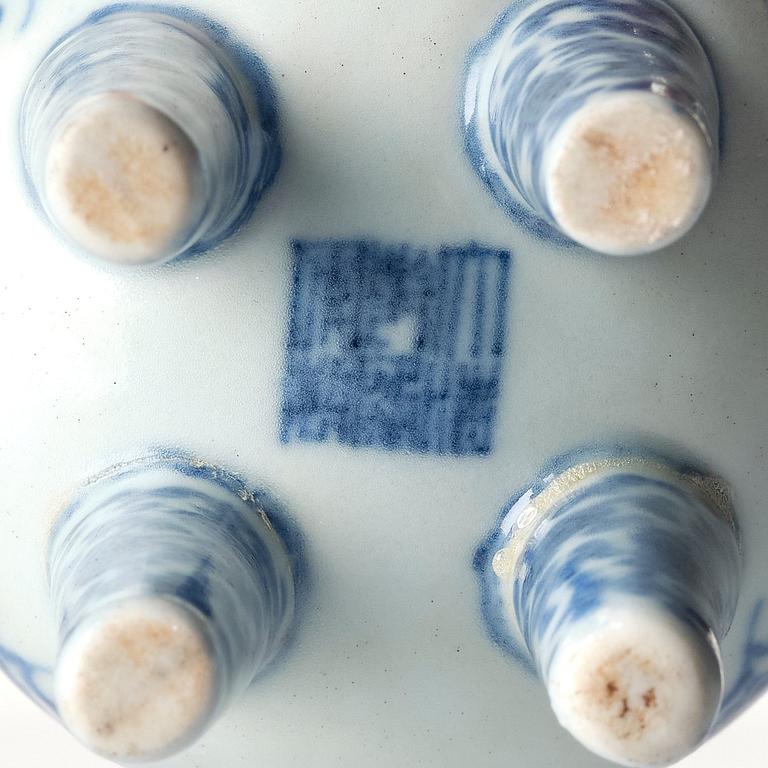 A blue and white 'Bajixiang' ewer, Qing dynasty with Qianlong mark.