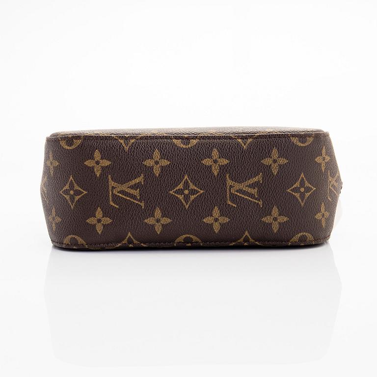 Louis Vuitton, a Monogram Canvas 'Spontini' bag.