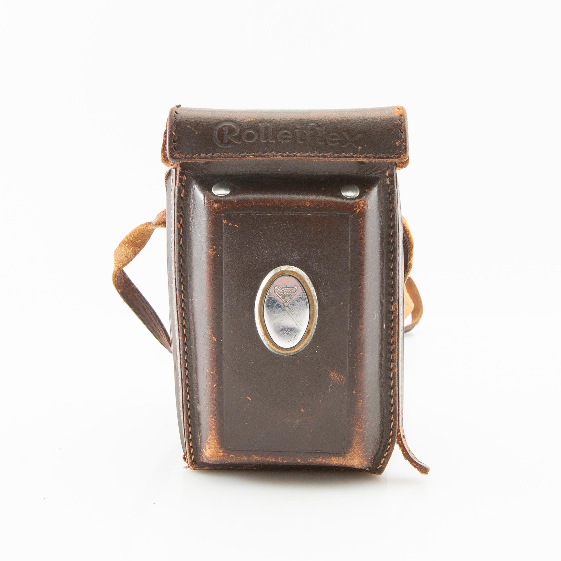 Camera Rolleiflex  1930s/40s with accessories Franke & Heidecke Germany.