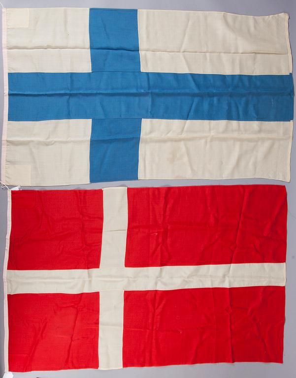 FLAGGOR, 2 st, 1900-talets mitt.