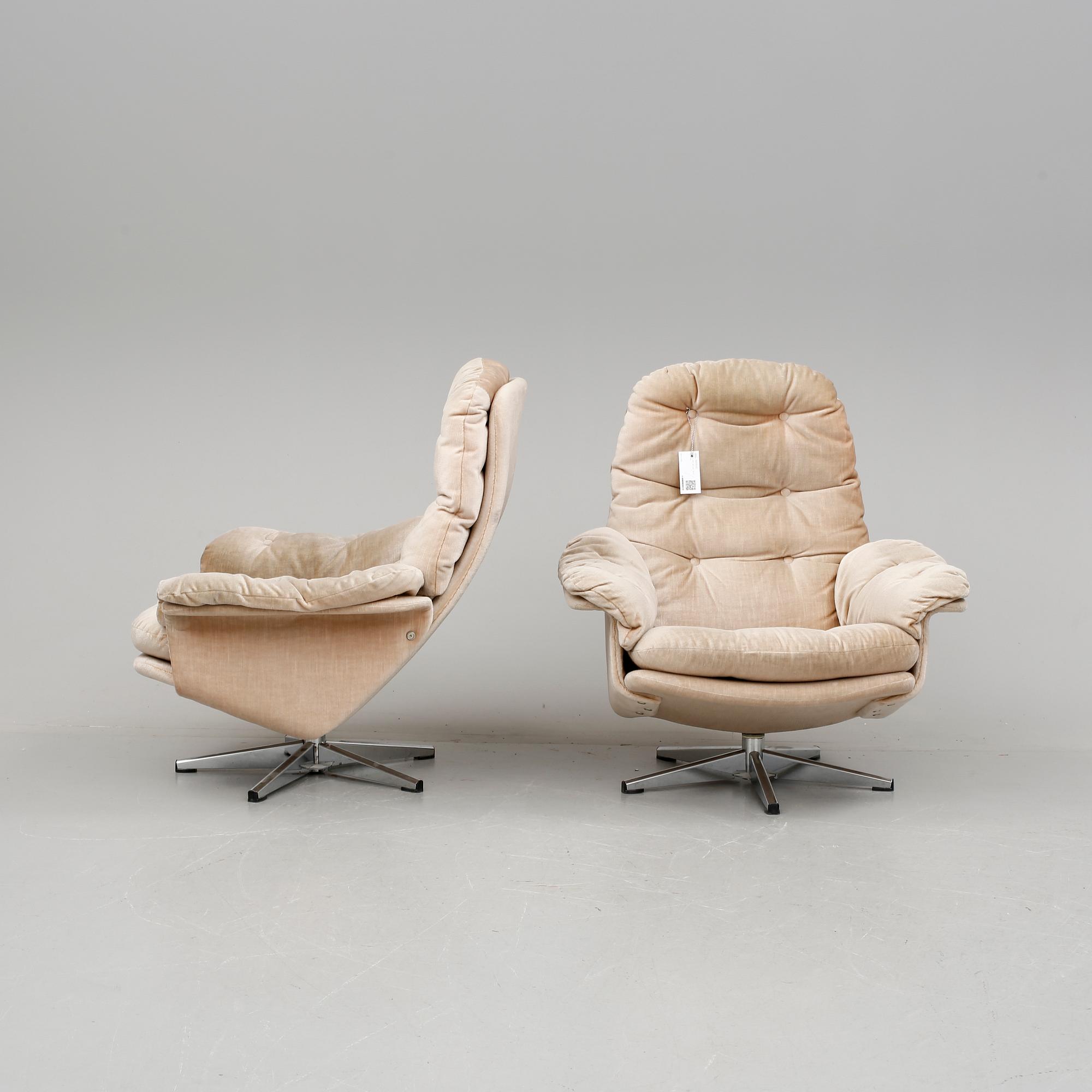 FÅTÖLJER, ett par, DUX, 1970-tal.