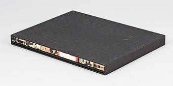 TERRY RICHARDSON, FTW, Bok samt två fotografier, sign. Limiterad upplaga om 1000 varav 20 stycken med fotografier.