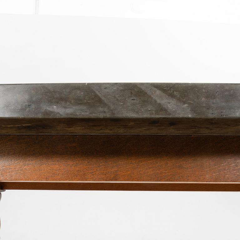 Stone table, Baroque style, 20th century.