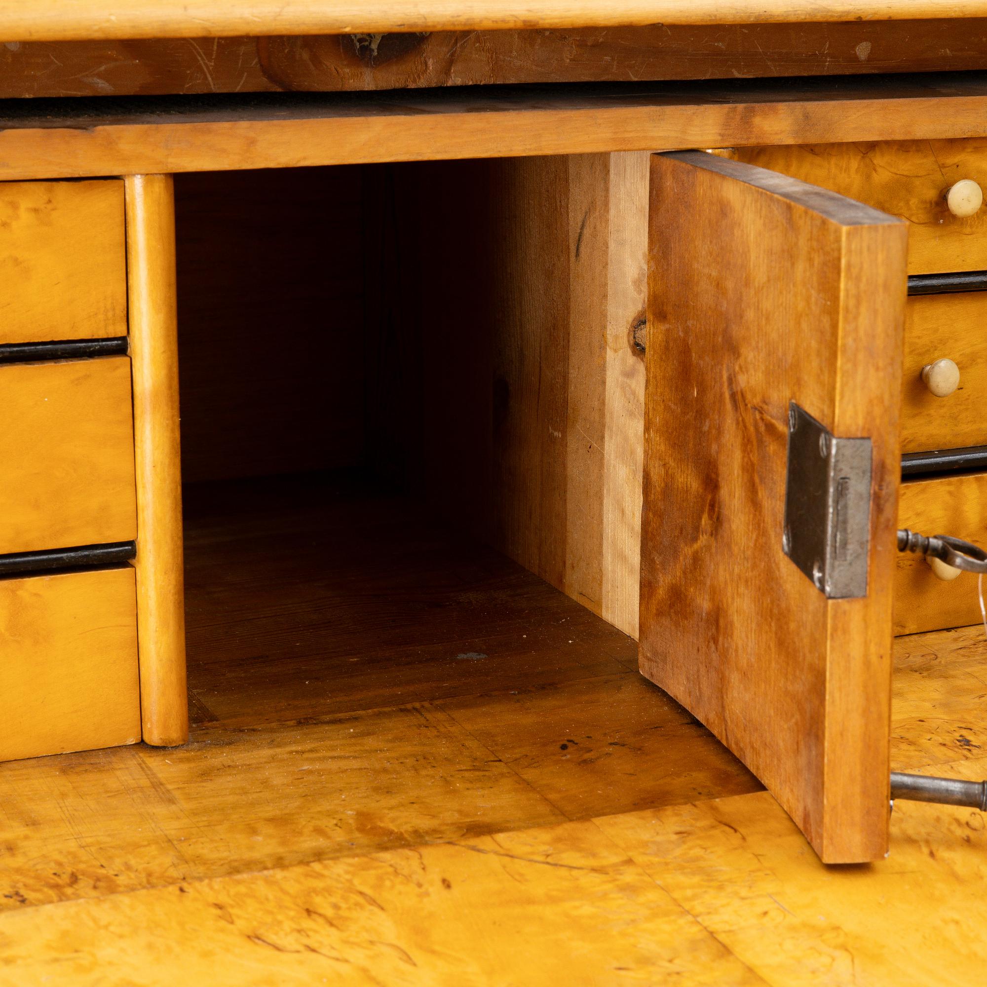Writing desk, first half of the 19th century.