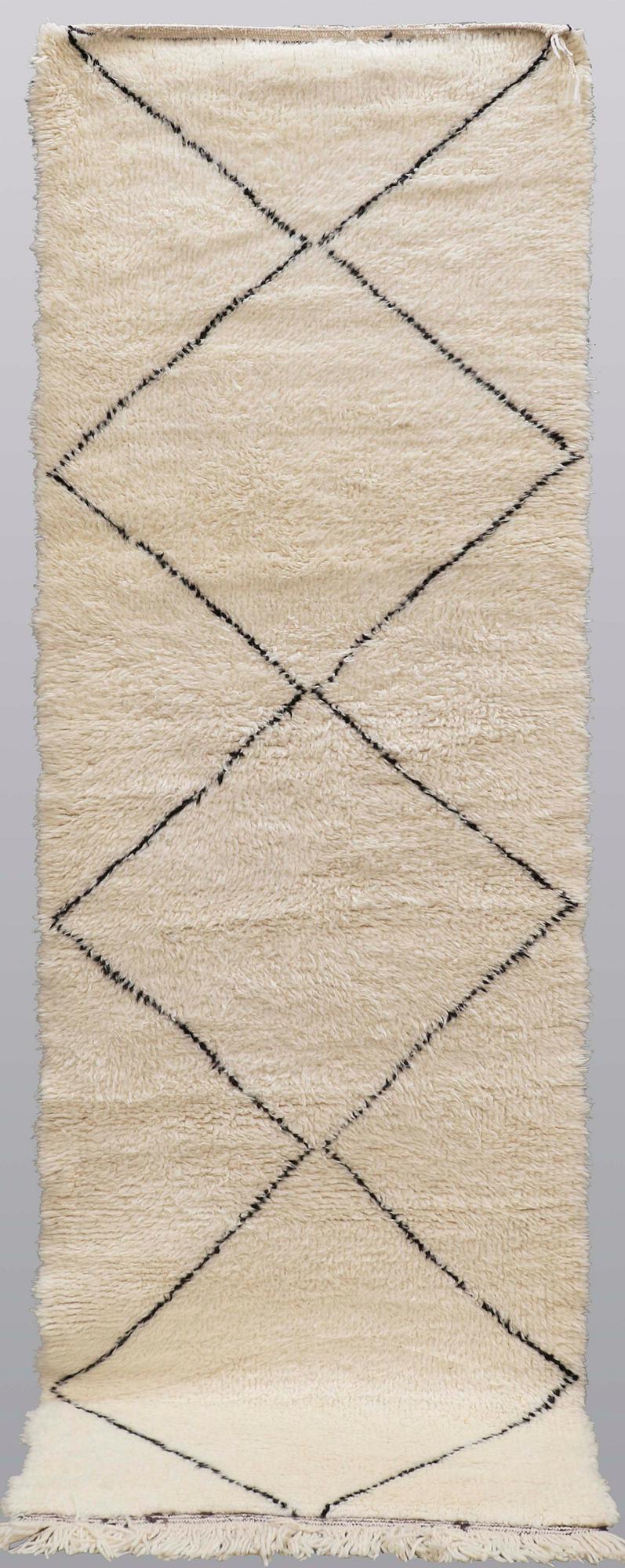 A Moroccan runner carpet, 275 x 90 cm.