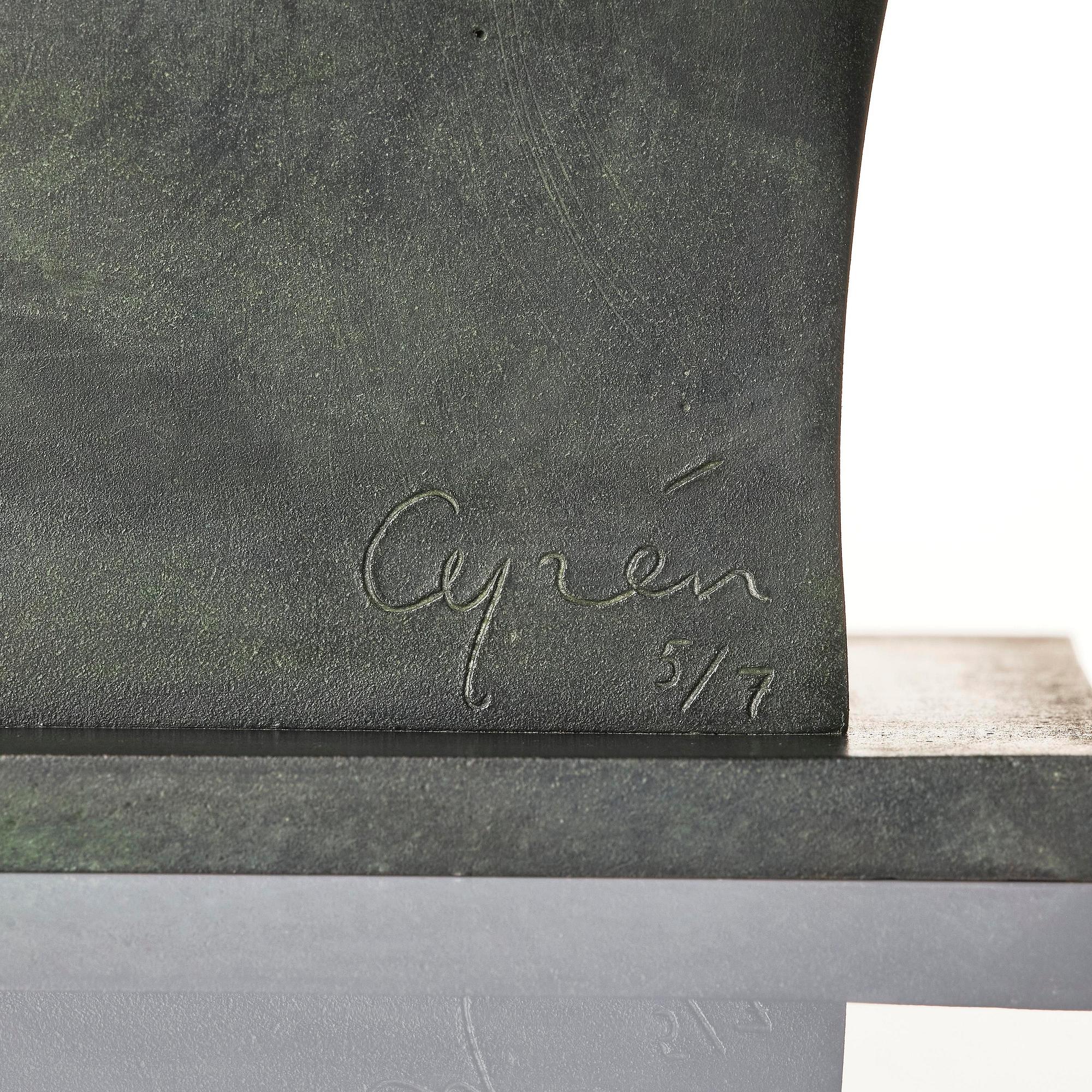 Gunnar Cyrén, a sculpture, "Kan du inte tala?", ed. 5/7, Herman Bergman konstgjuteri, Stockholm & Gävle, 1988.