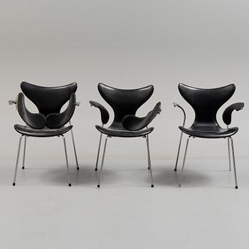 ARNE JACOBSEN, a set of 8 "Liljan/Måsen" armchairs for Fritz Hansen.