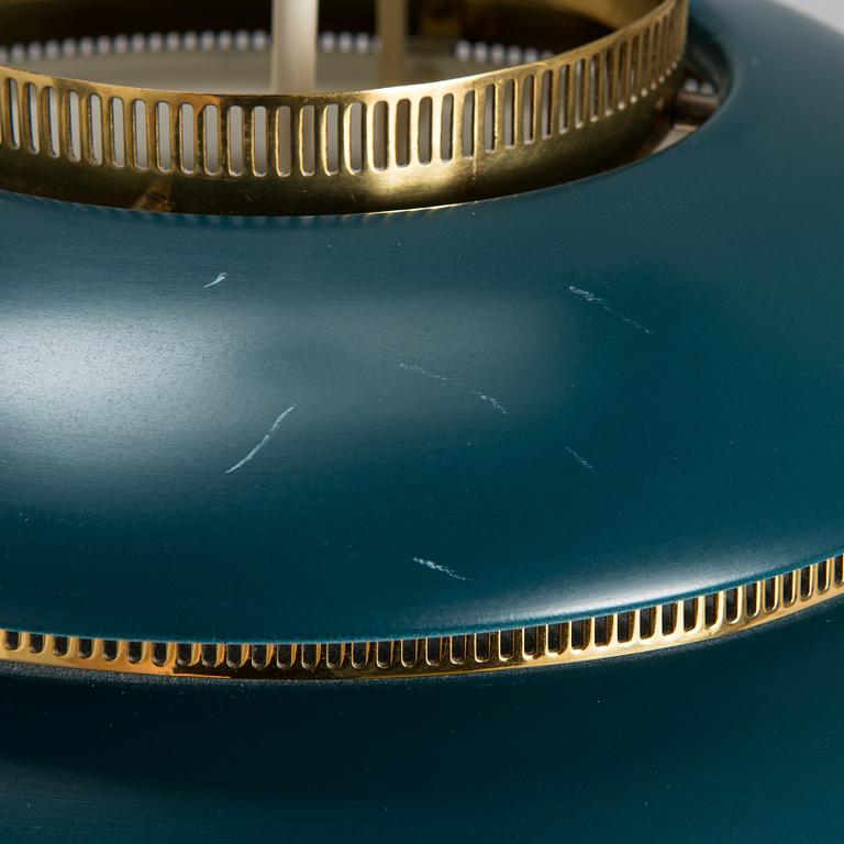 Alvar Aalto, a pendant lamp A332, 'Beehive' for Valaistustyö.